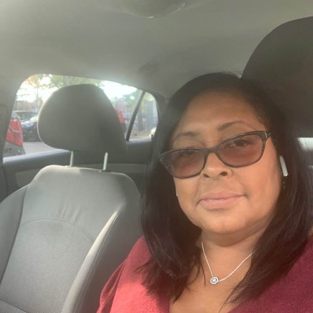 Meet your Posher, Adelaida